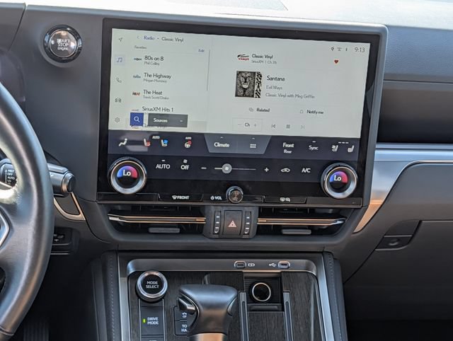 Used 2025 Lexus GX 550 w/ Accessory Package (2T) AWD/4WD image 15