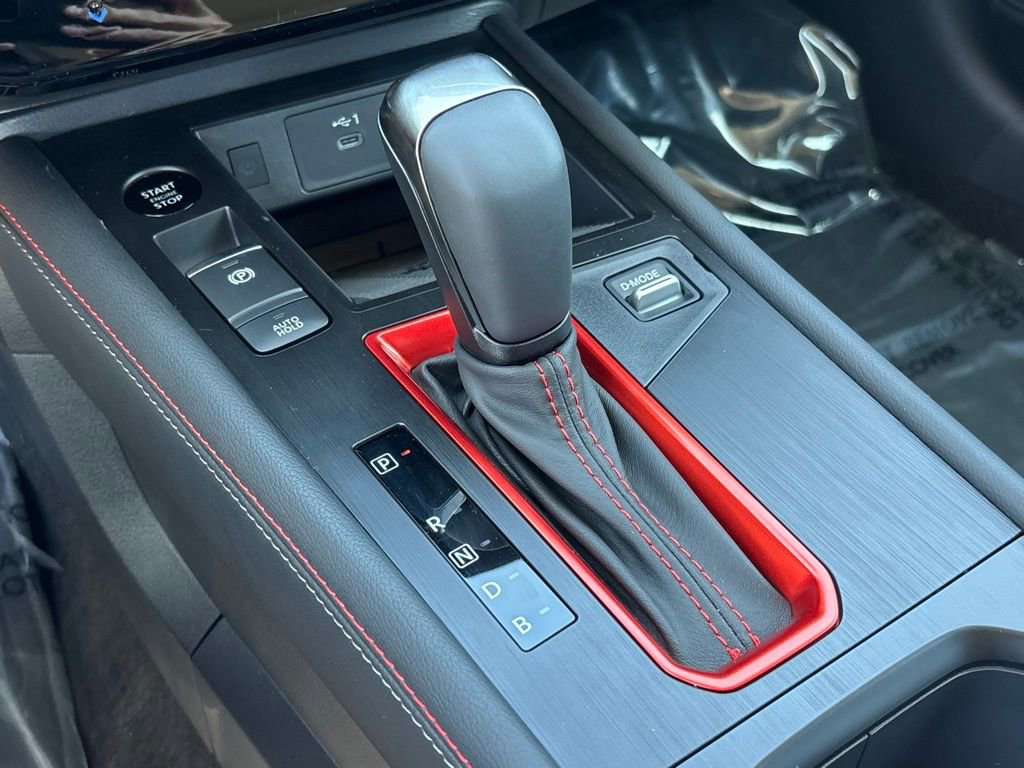 New 2025 Nissan Kicks SR image 10