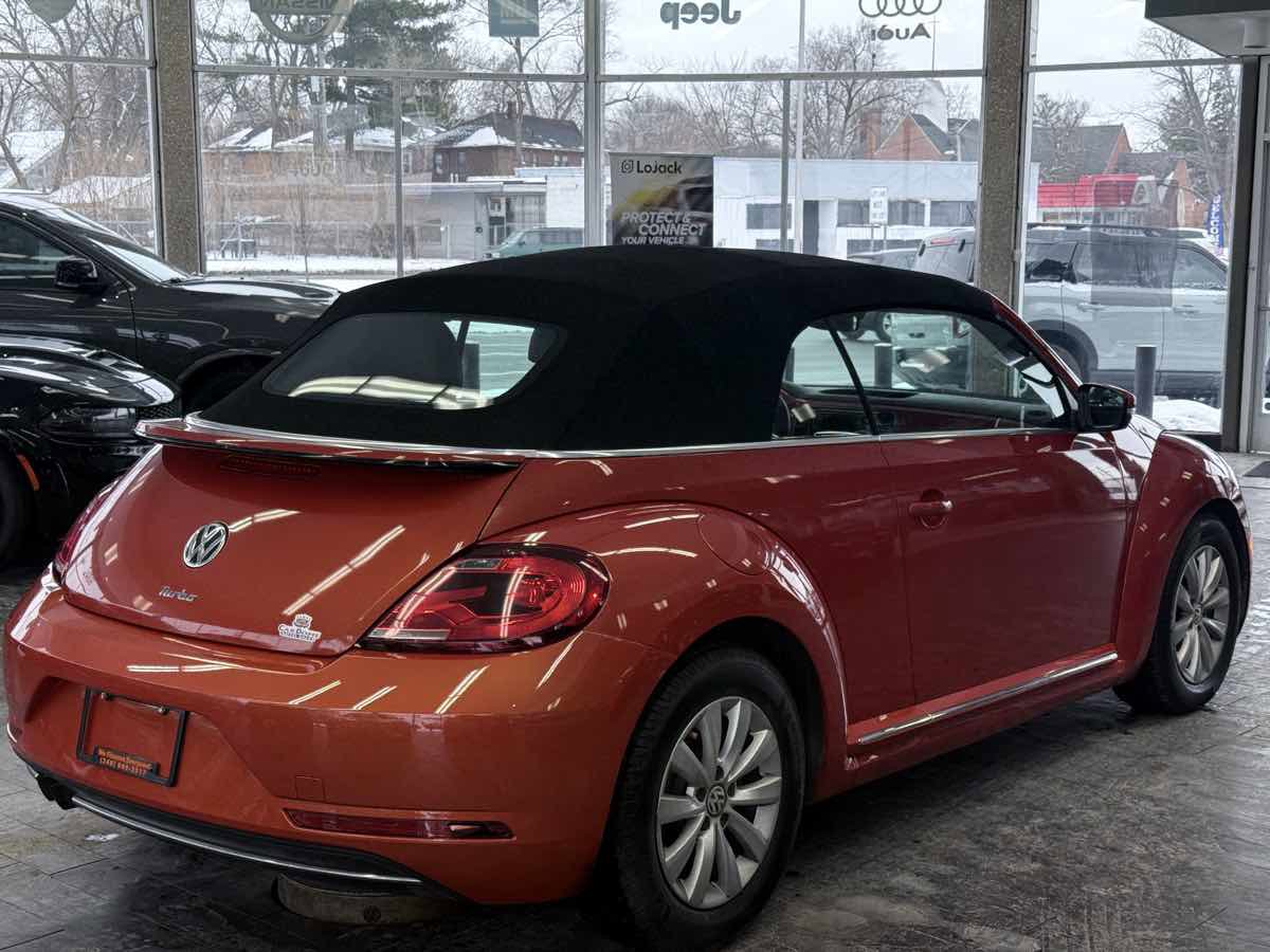 Used 2017 Volkswagen Beetle 1.8T Classic image 7