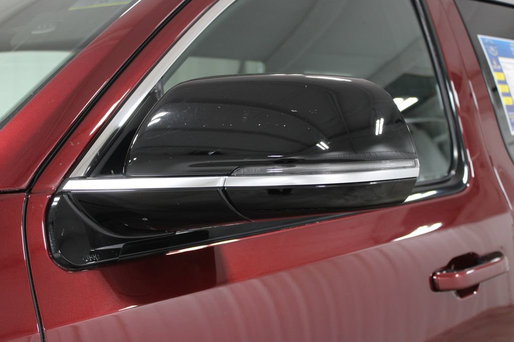 Used 2025 Jeep Wagoneer L Series II w/ 8-pass Seating Package image 16