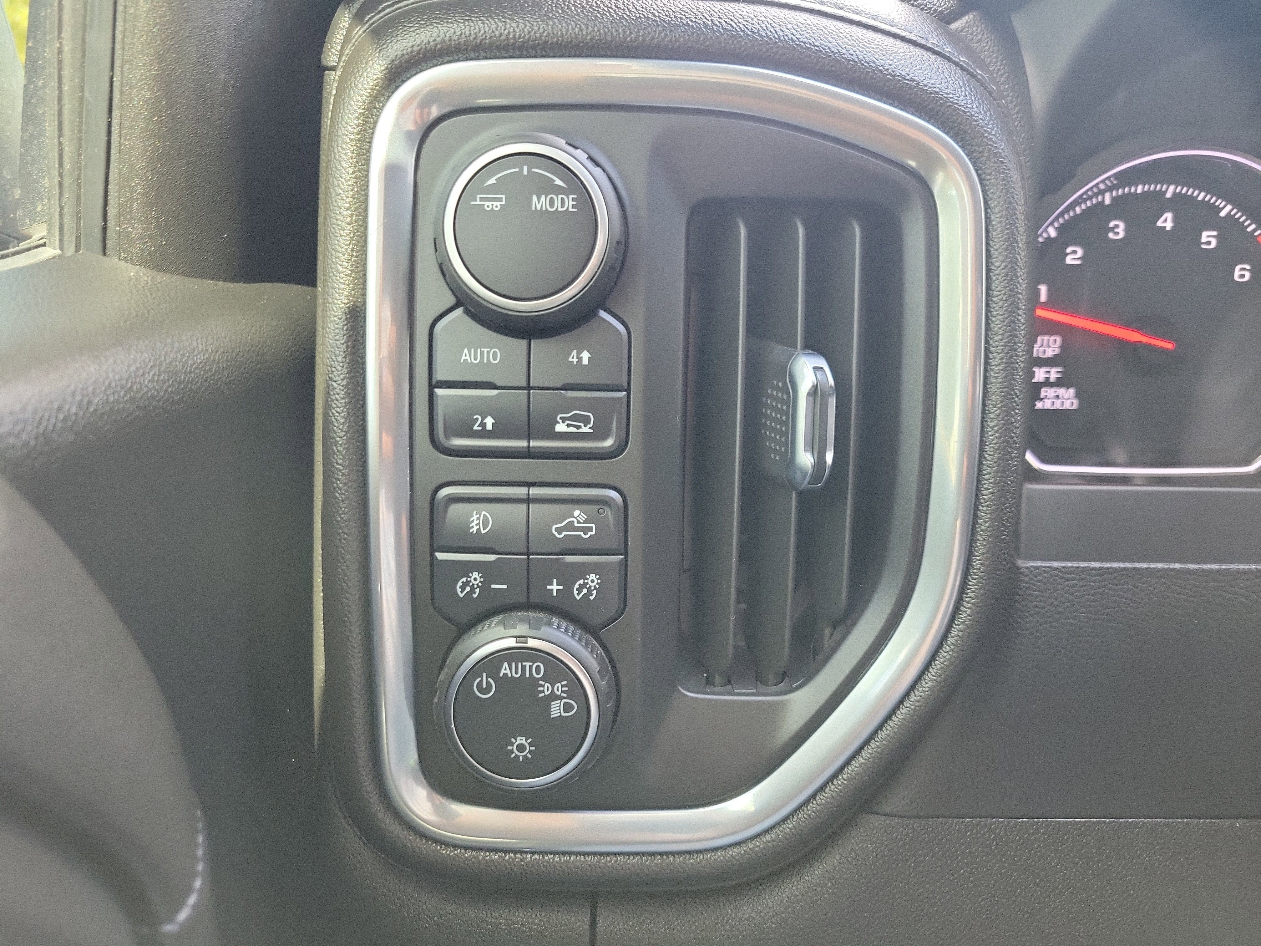 Certified 2022 Chevrolet Silverado 1500 RST w/ All Star Edition Plus AWD/4WD image 25