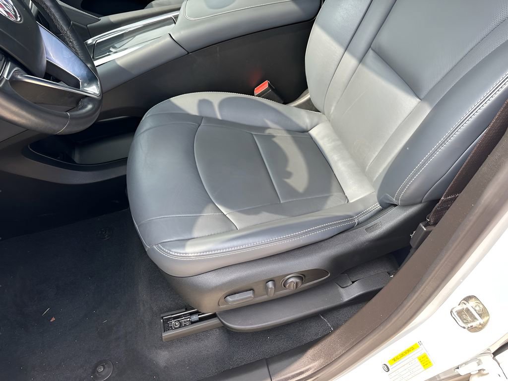Used 2024 Buick Enclave Essence w/ LPO, Floor Liner Package FWD image 11