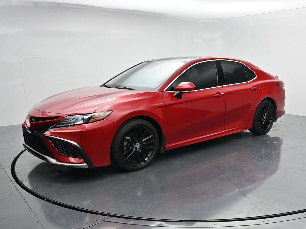 Used 2022 Toyota Camry XSE w/ Navigation Package FWD image 4