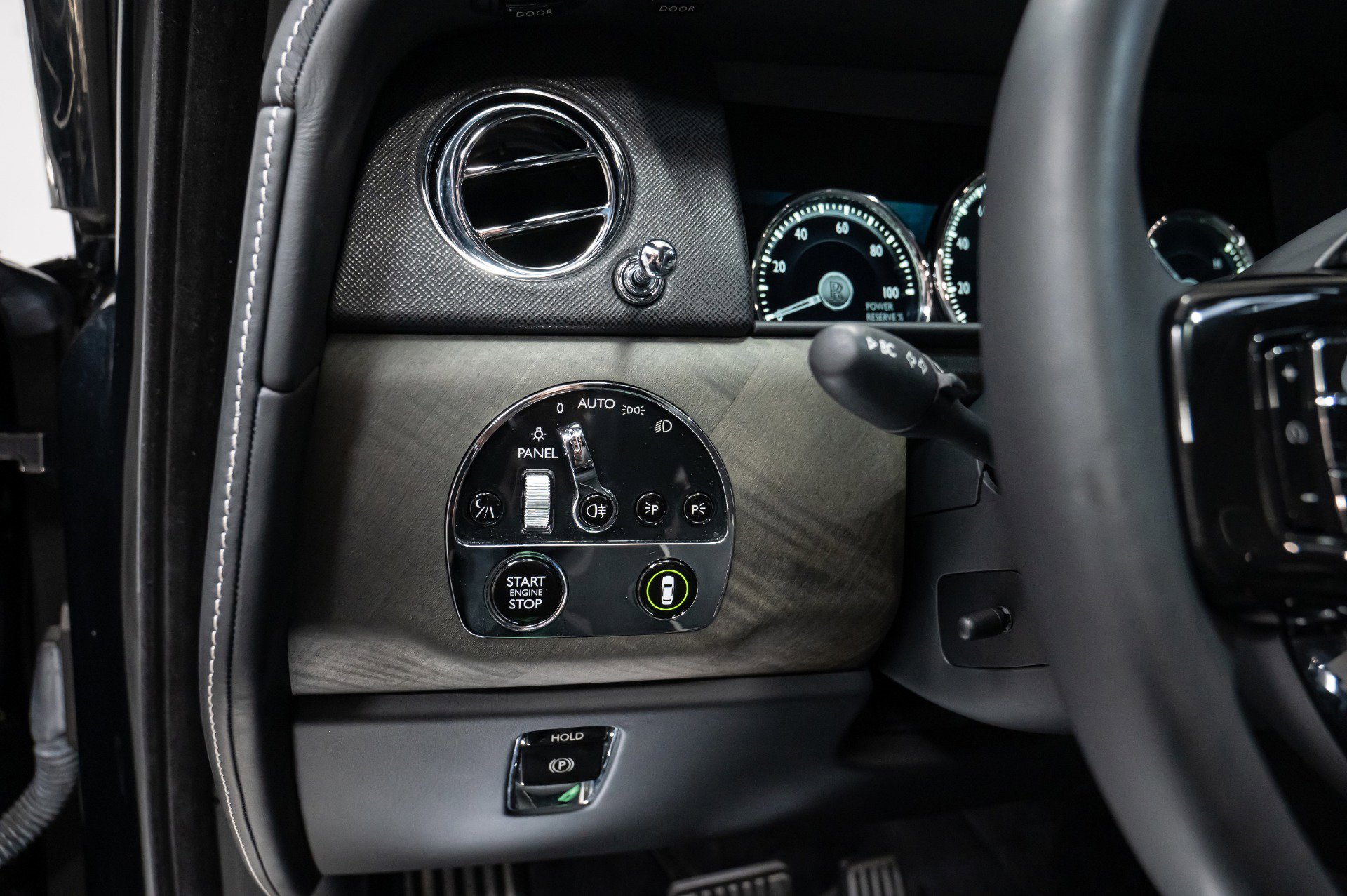 Used 2019 Rolls-Royce Cullinan image 29