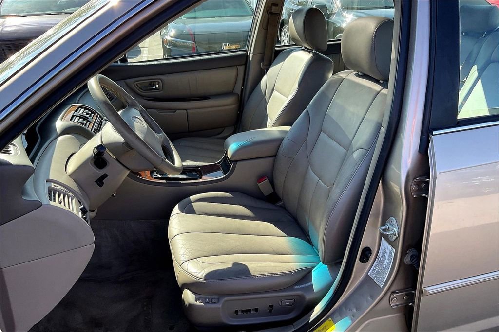 Used 2000 Toyota Avalon XL image 29
