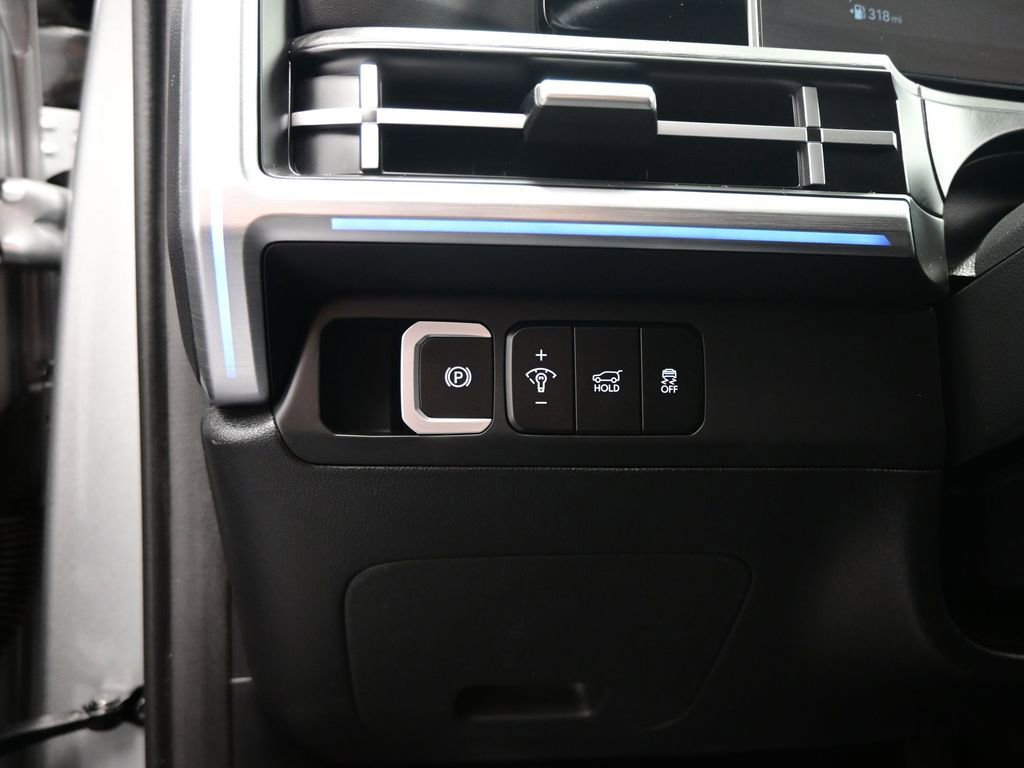 Used 2024 Hyundai Santa Fe Limited AWD/4WD image 12