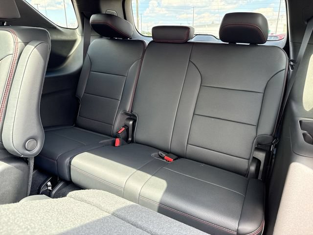 New 2026 Chevrolet Traverse RS w/ LPO, Floor Liner Package AWD/4WD image 24