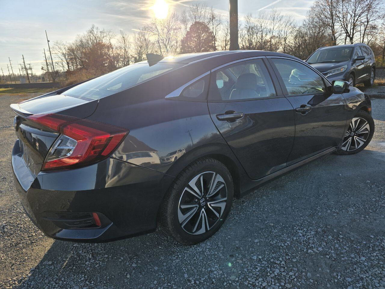 Used 2017 Honda Civic EX-L image 8
