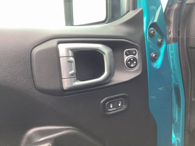 Used 2020 Jeep Wrangler Sport S image 9