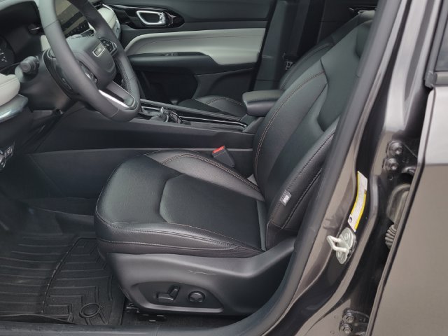 Used 2024 Jeep Compass Limited AWD/4WD image 9
