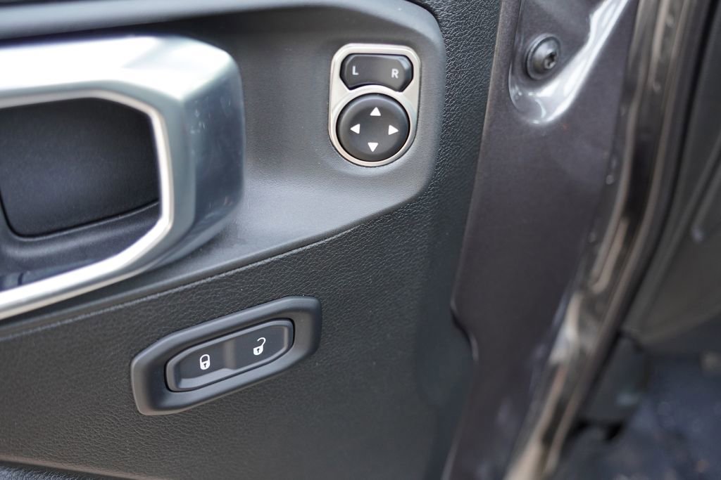 Certified 2025 Jeep Wrangler Unlimited Rubicon 4xe w/ Safety Group image 23