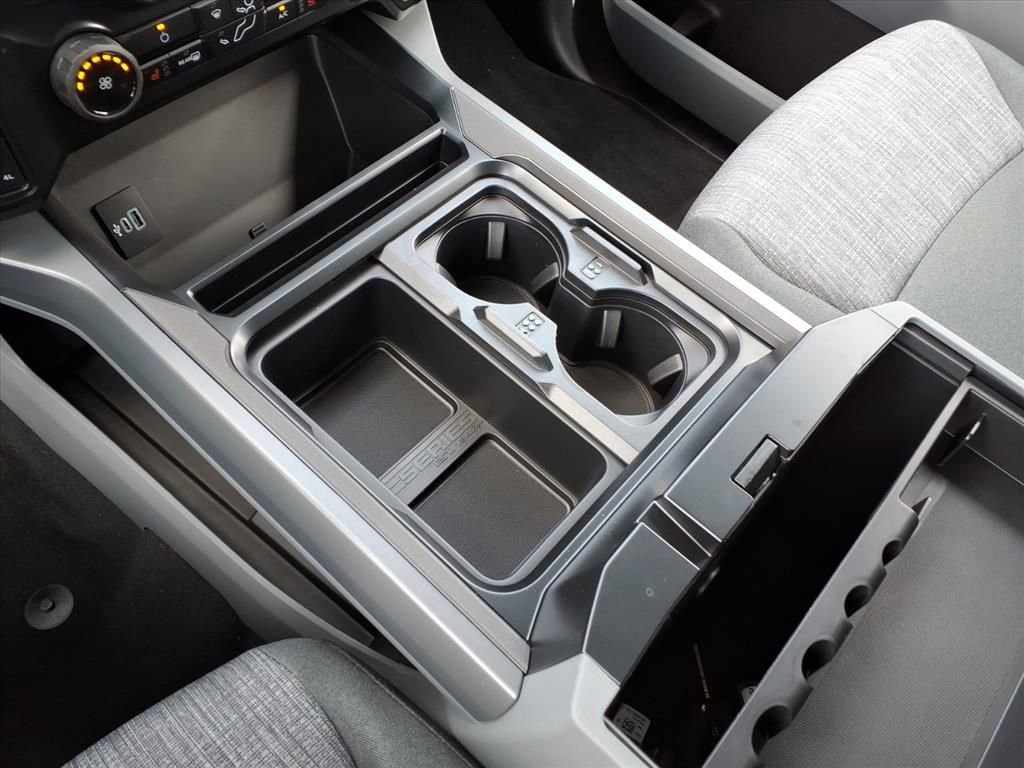 New 2026 Ford F250 XLT w/ XLT Premium Package image 19