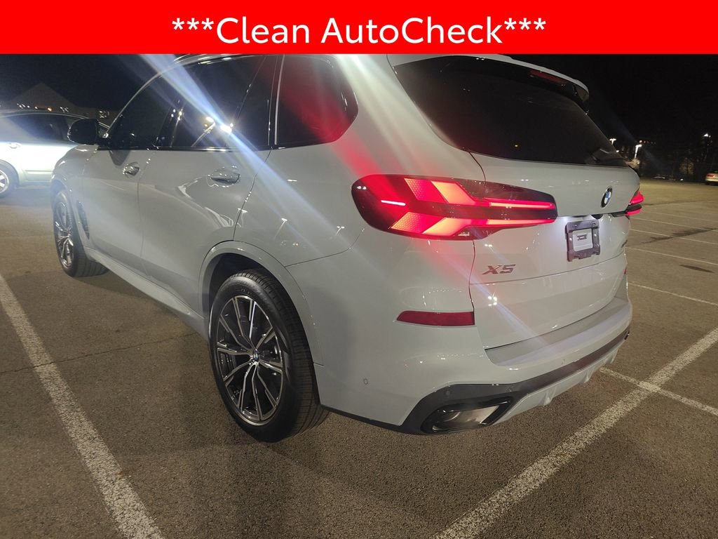 Used 2025 BMW X5 xDrive40i w/ M Sport Package image 4