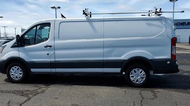 Used 2018 Ford Transit 250 148 Low Roof RWD image 5