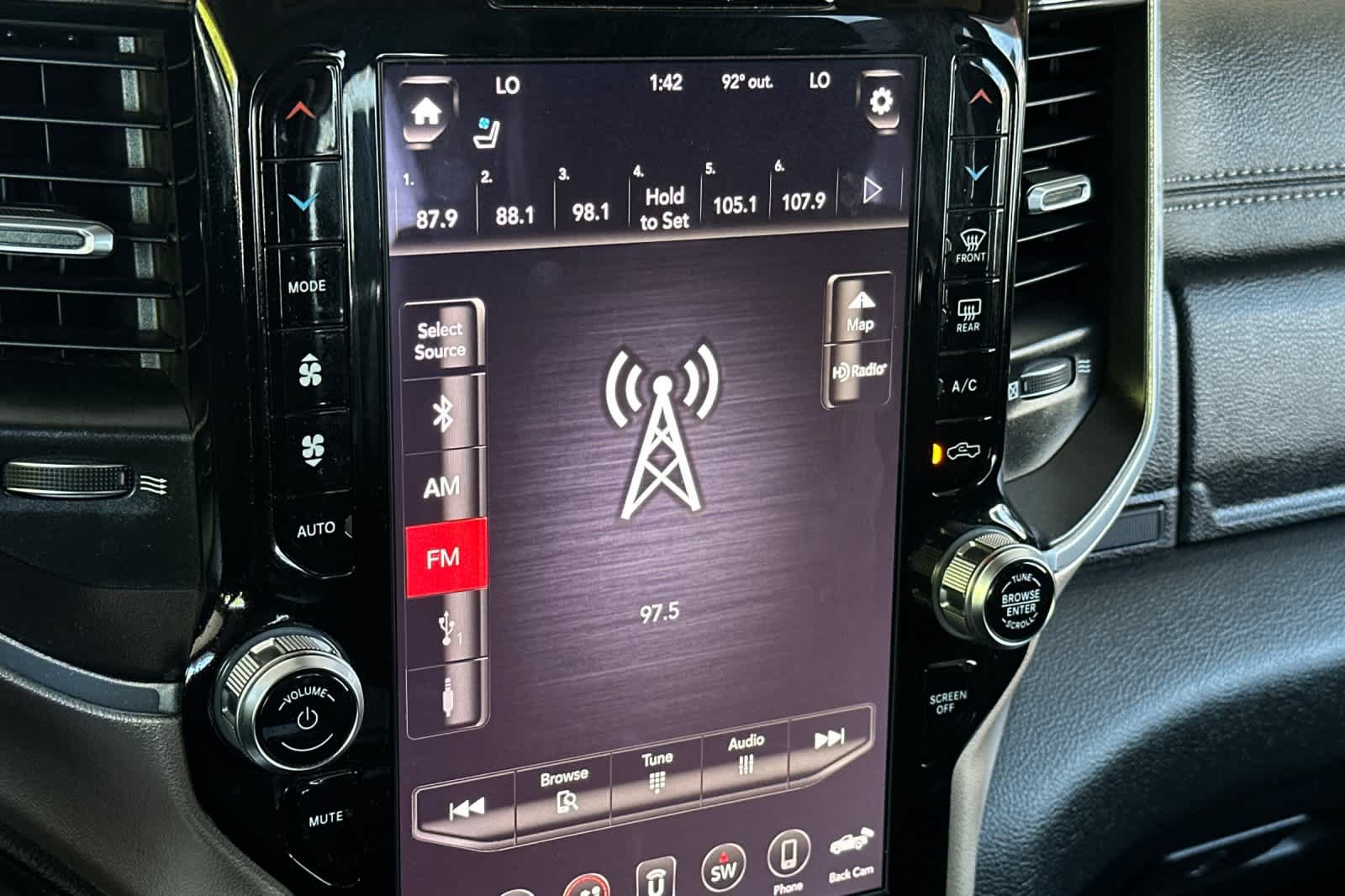 Used 2019 RAM 1500 Laramie RWD image 19