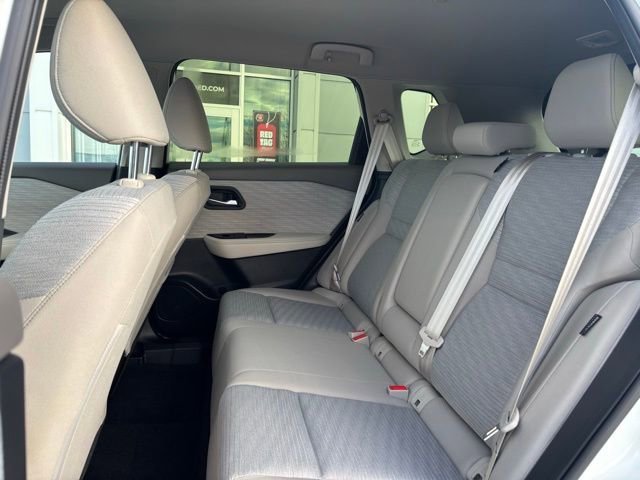 Used 2023 Nissan Rogue SV image 27