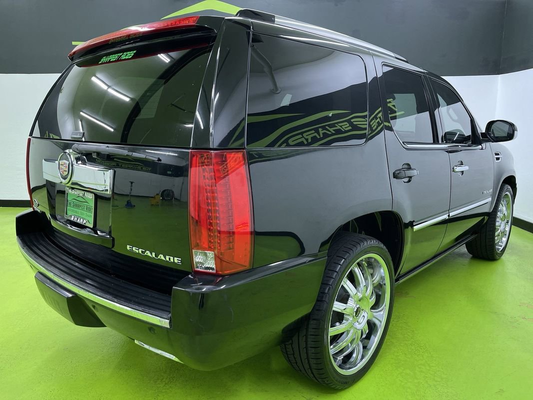 Used 2013 Cadillac Escalade Platinum image 10