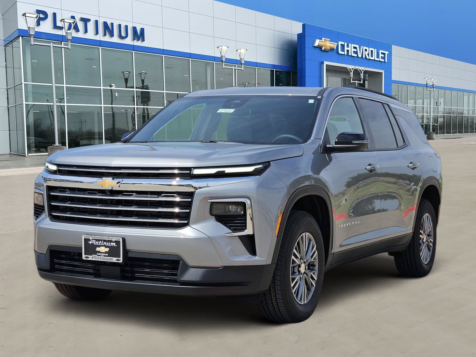 New 2027 Chevrolet Traverse LT FWD video 2