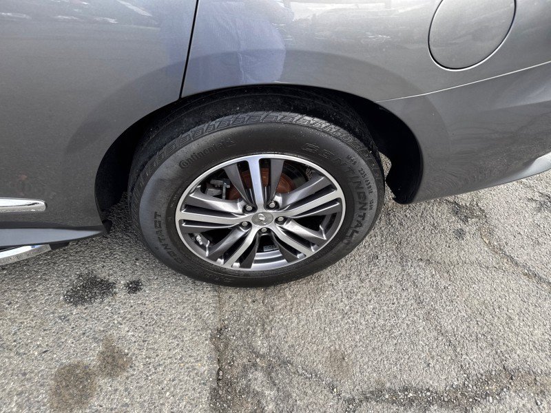 Used 2019 INFINITI QX60 Luxe w/ Essential Package image 37