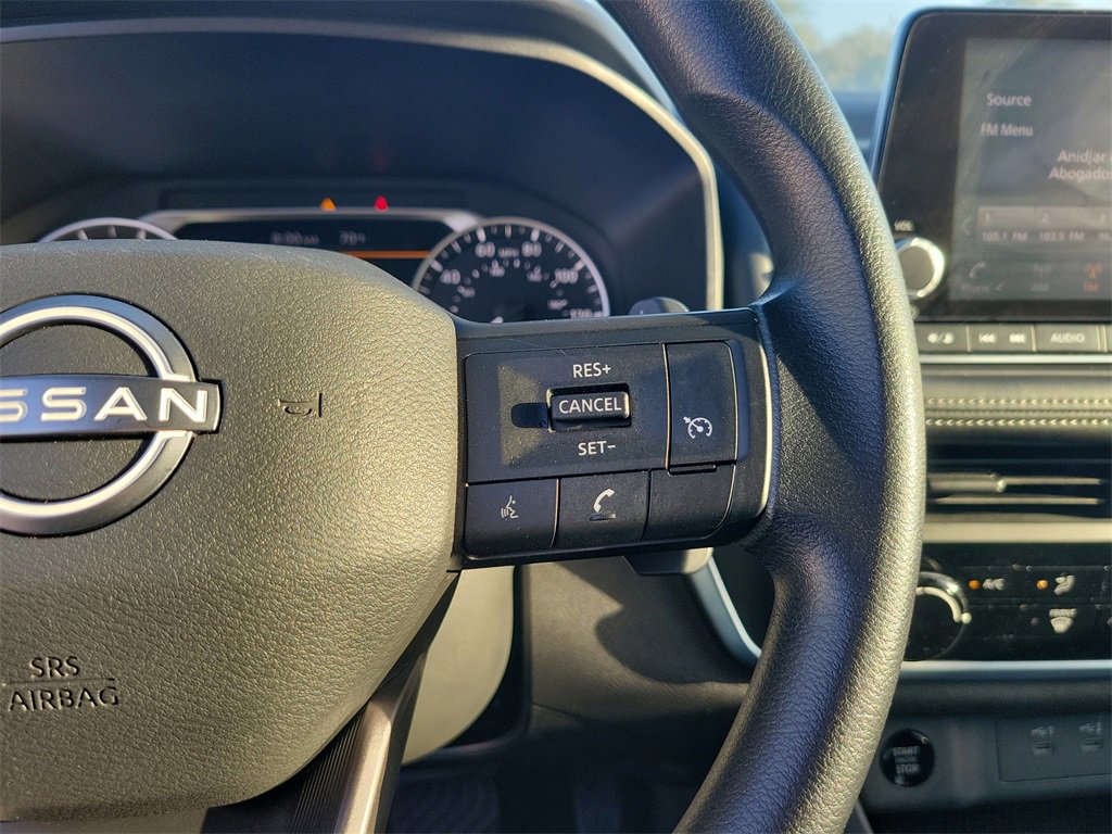 Used 2025 Nissan Rogue S image 21