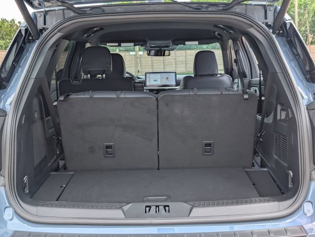 Used 2025 Ford Explorer ST AWD/4WD image 29