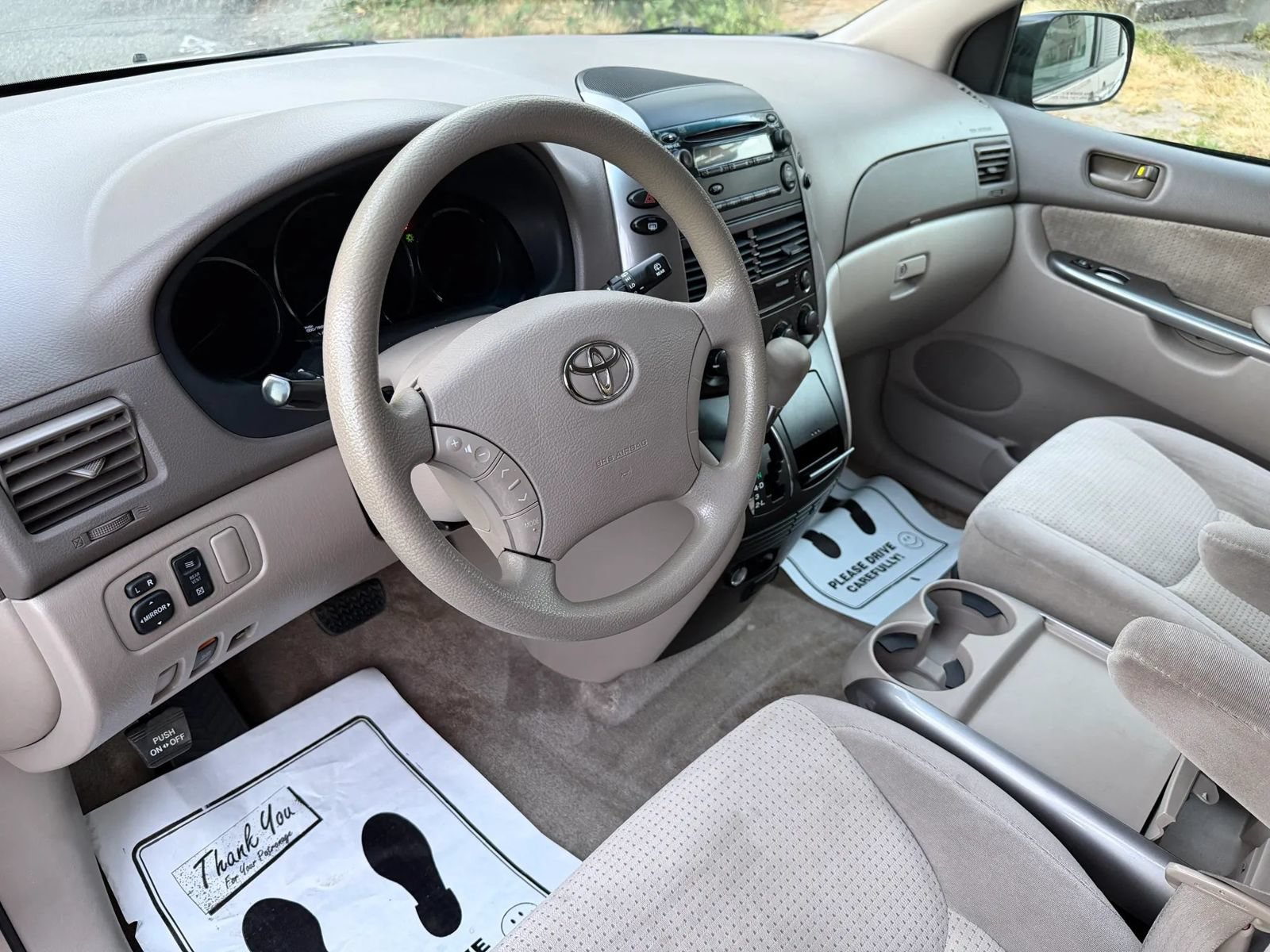 Used 2007 Toyota Sienna CE FWD image 38