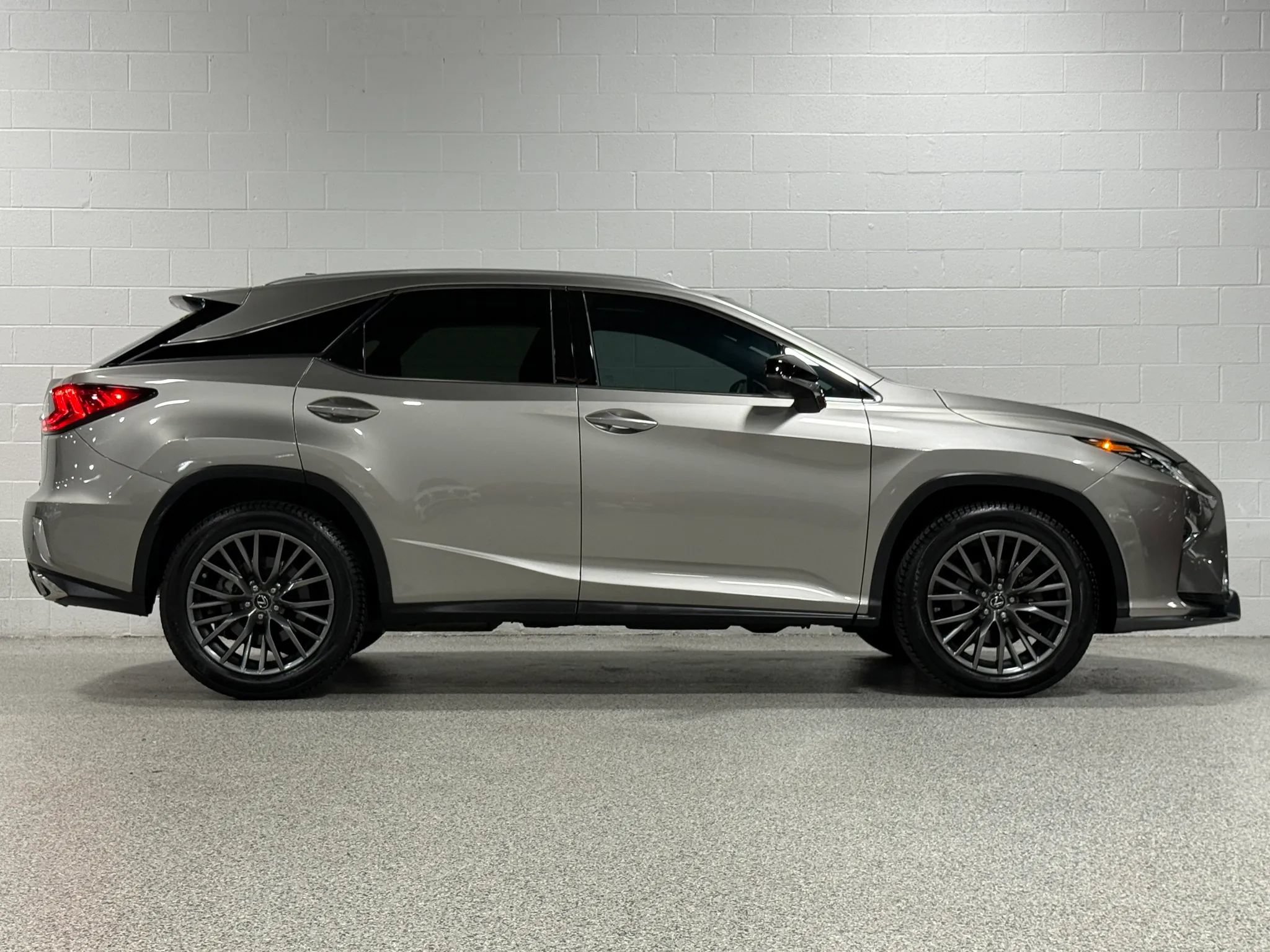 Used 2017 Lexus RX 350 F Sport w/ Accessory Package AWD/4WD image 5