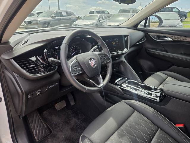 Used 2023 Buick Envision Avenir image 17