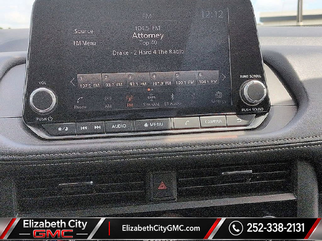 Used 2025 Nissan Rogue SV FWD image 14