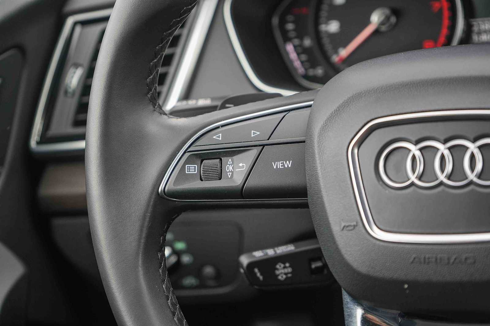 Used 2023 Audi Q5 2.0T Premium w/ Convenience Package image 22