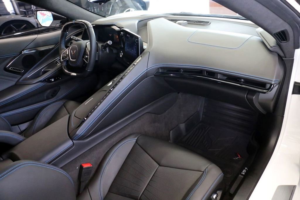 Used 2025 Chevrolet Corvette E-Ray w/ Stealth Interior Trim Package image 26