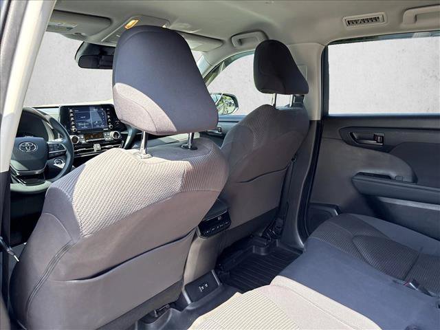 Certified 2021 Toyota Highlander L FWD image 18