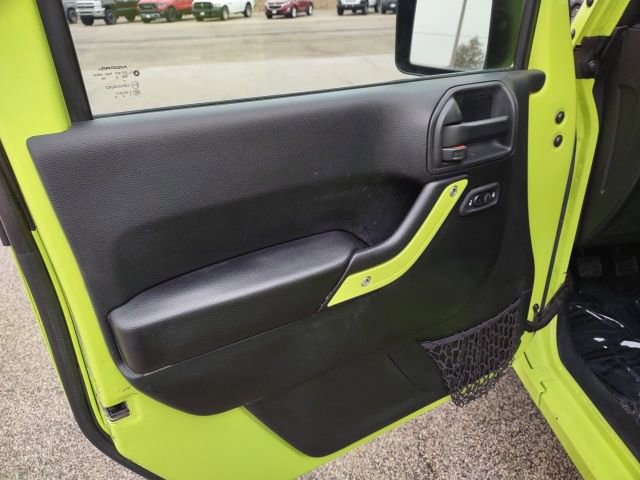 Used 2016 Jeep Wrangler Unlimited Sahara image 10