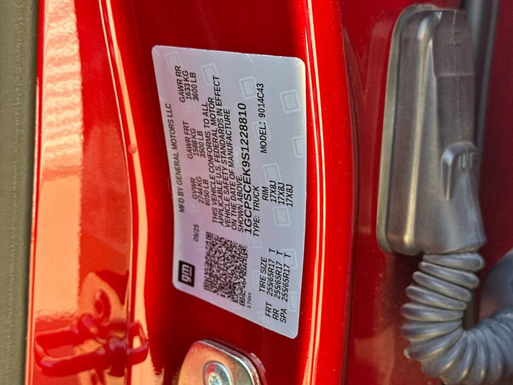 Used 2025 Chevrolet Colorado LT w/ Advanced Trailering Package RWD image 41