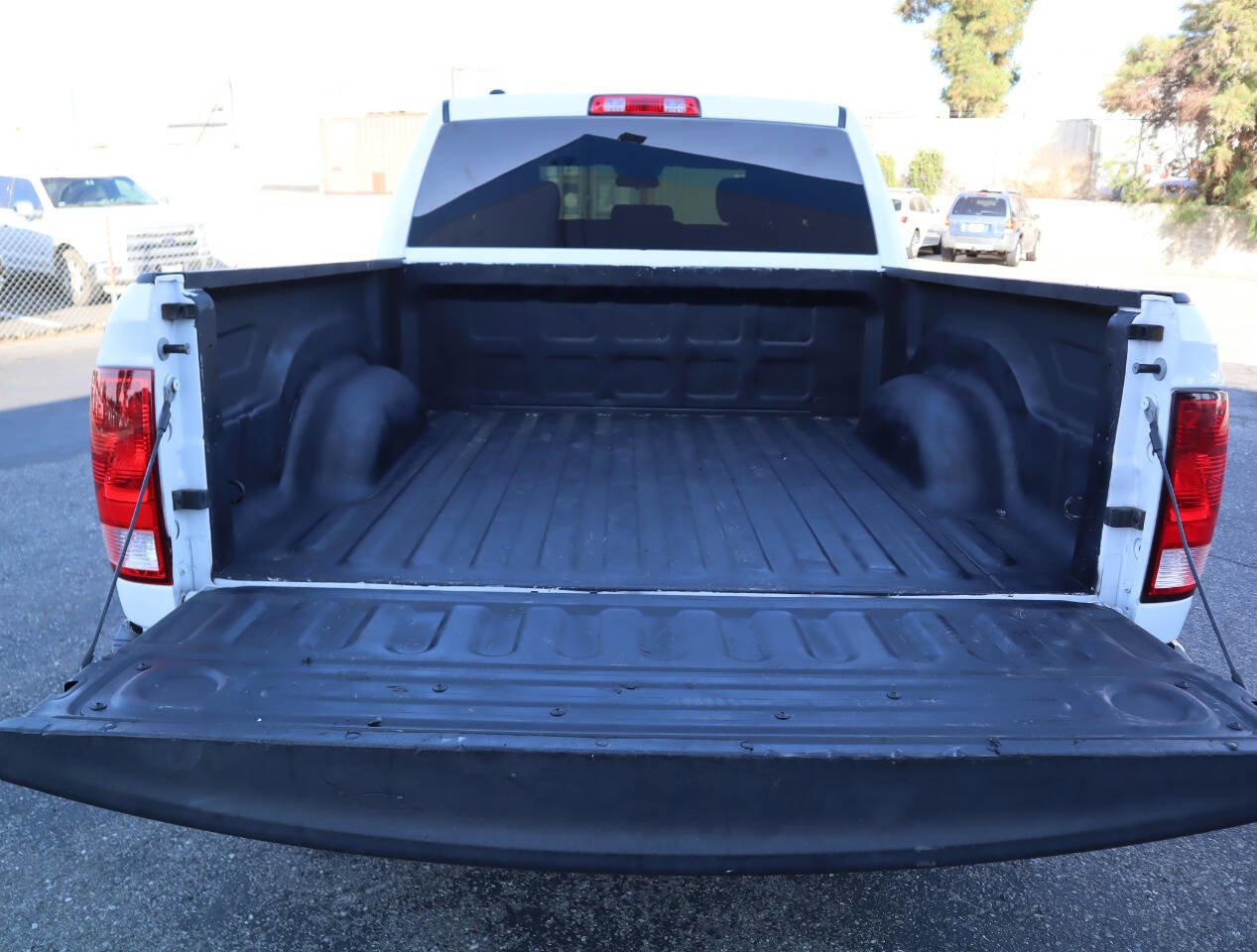 Used 2021 RAM 1500 Classic SLT image 35