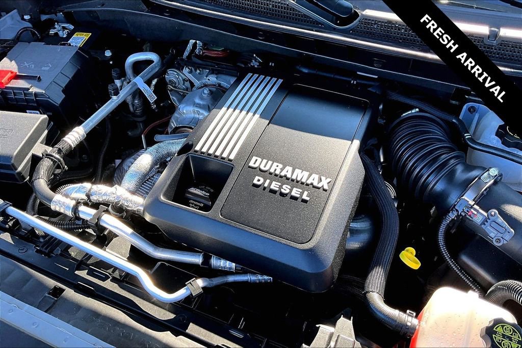 Used 2025 Chevrolet Silverado 1500 ZR2 w/ Dark Appearance Package image 30