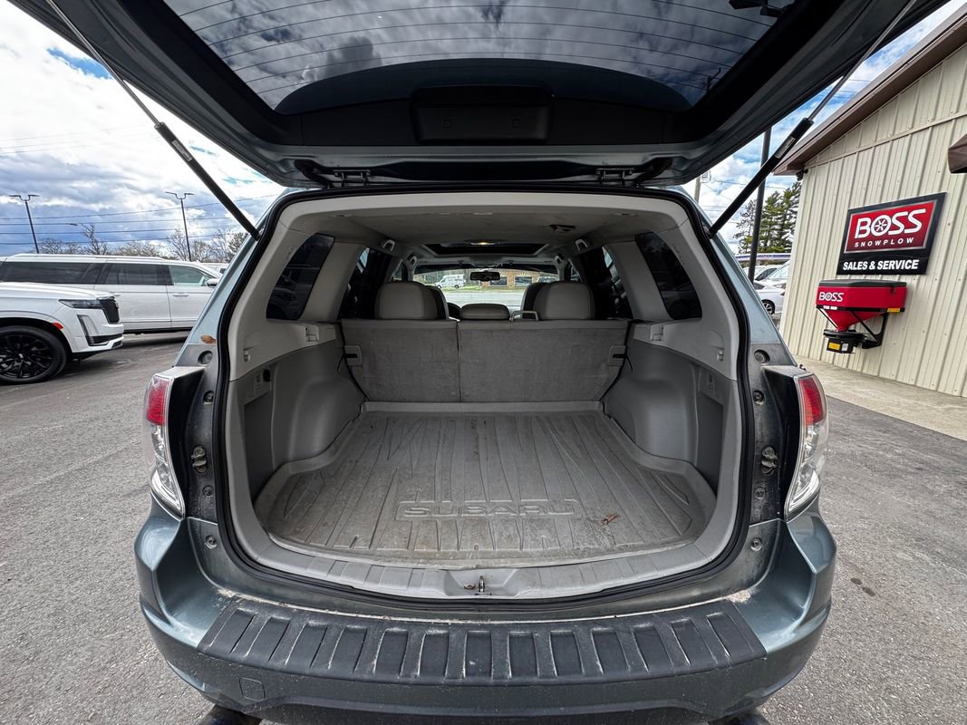 Used 2010 Subaru Forester 2.5XT Limited AWD/4WD image 38