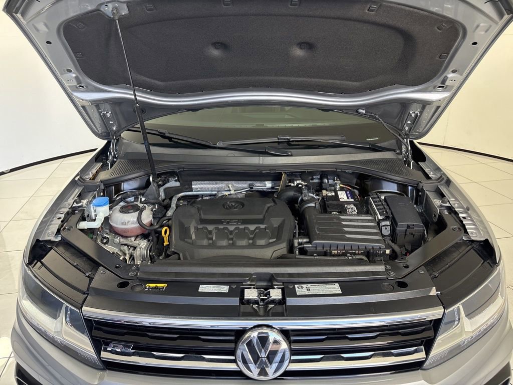 Used 2020 Volkswagen Tiguan SE R-Line image 11