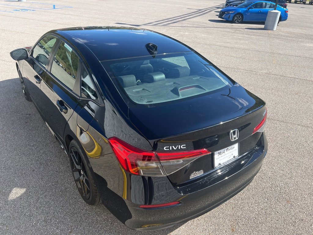 Used 2023 Honda Civic Sport image 9