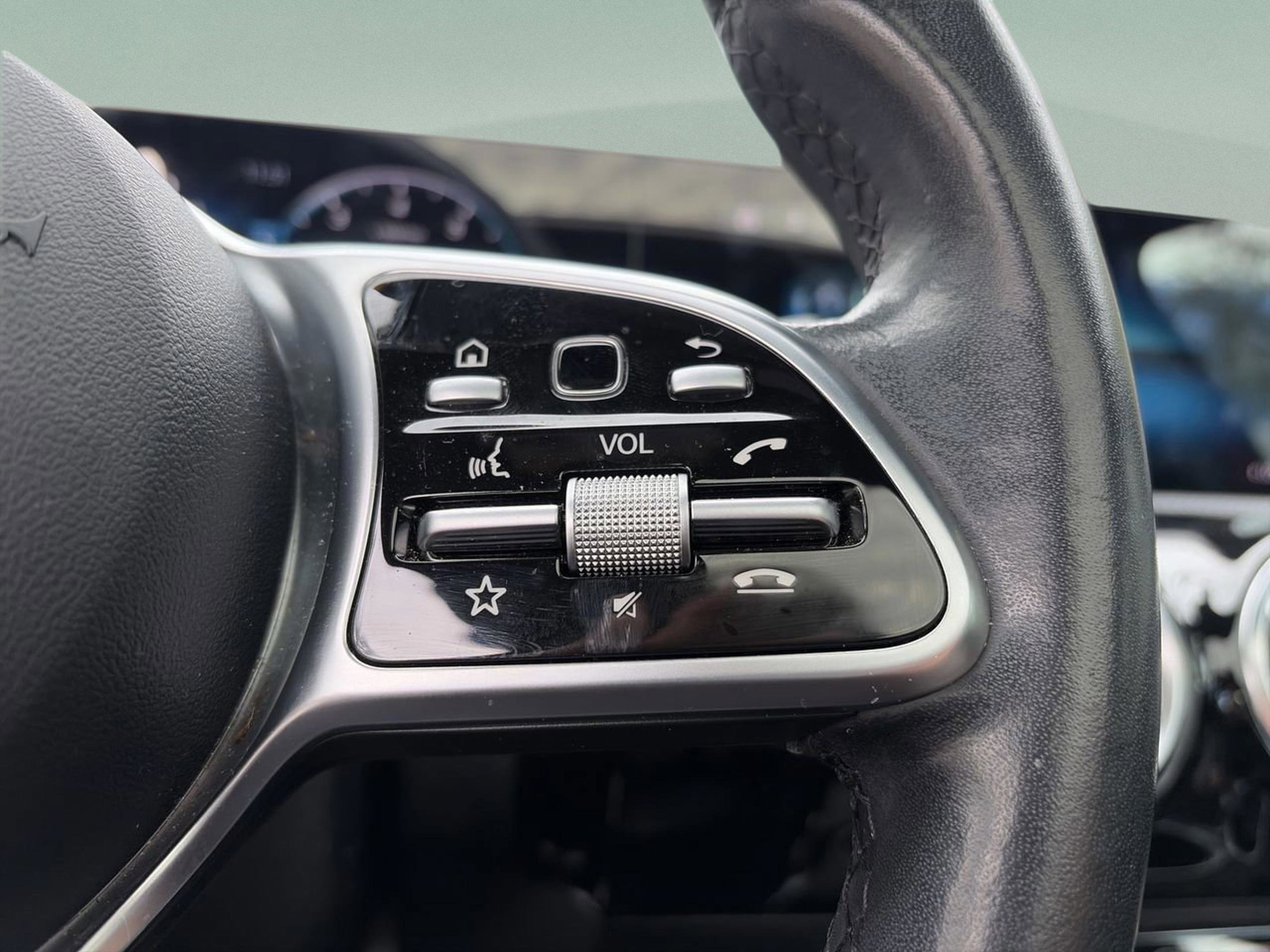 Used 2020 Mercedes-Benz A 220 A 220 image 29