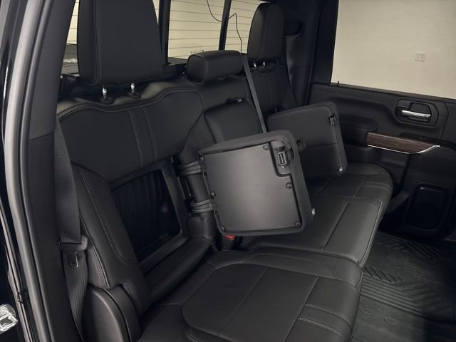 Used 2022 Chevrolet Silverado 3500 High Country w/ Snow Plow Prep/Camper Package image 28