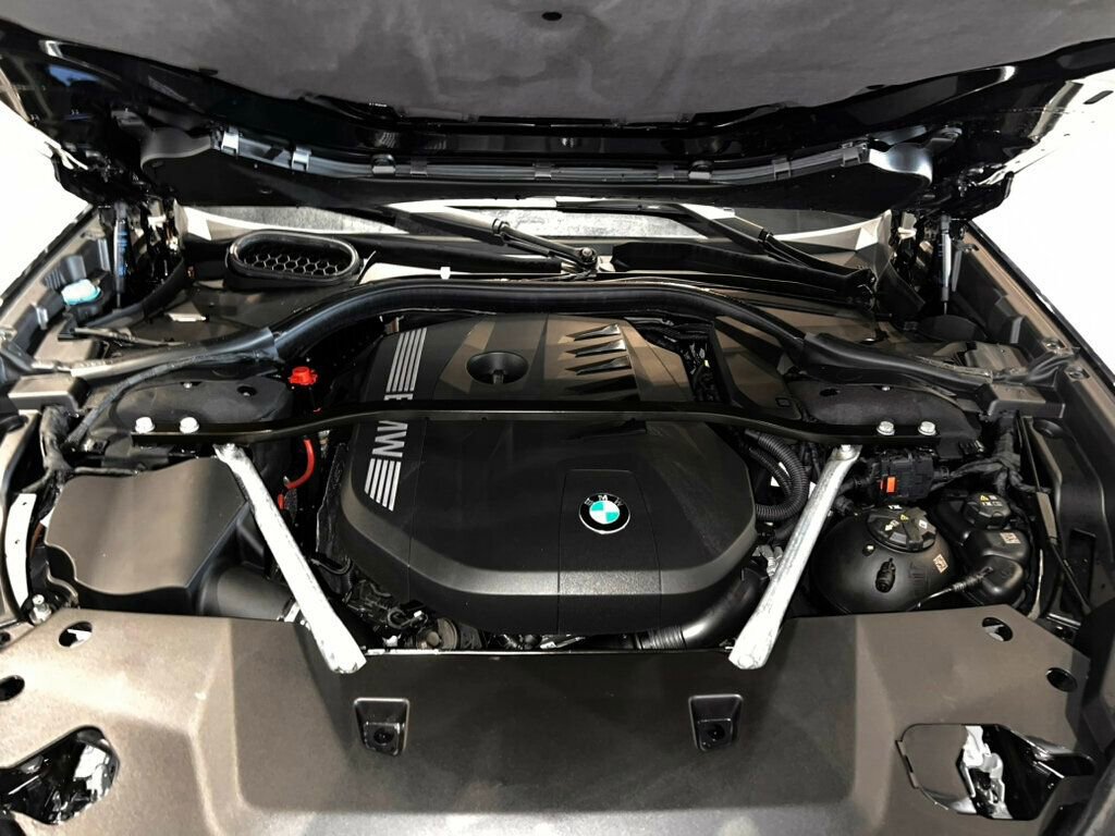 Used 2023 BMW 740i w/ Parking Assistance Package image 9