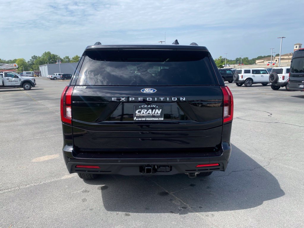 New 2027 Ford Expedition Active AWD/4WD image 6