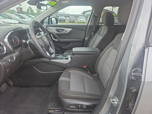 Used 2025 Chevrolet Blazer LT FWD image 9