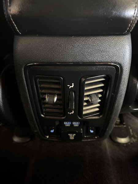 Used 2015 Jeep Grand Cherokee High Altitude RWD image 24