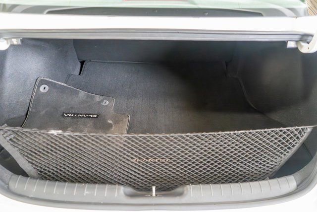 Used 2021 Hyundai Elantra Blue image 11