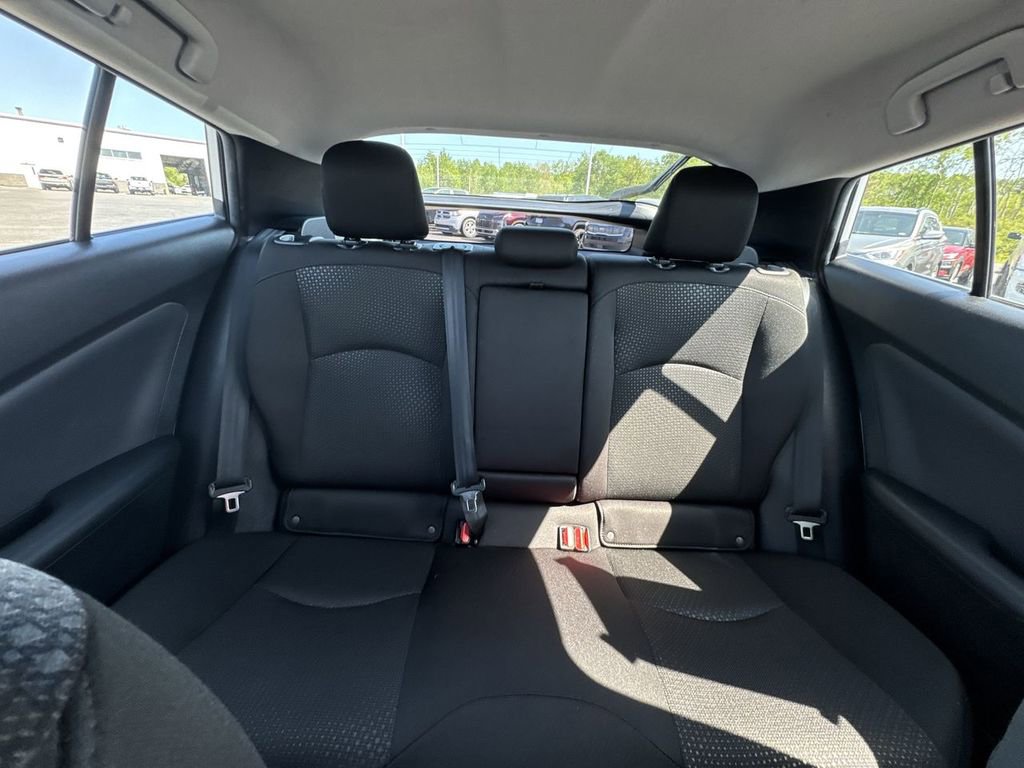 Used 2020 Toyota Prius LE FWD image 13