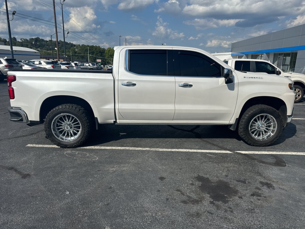 Used 2020 Chevrolet Silverado 1500 LTZ w/ LTZ Plus Package AWD/4WD image 5