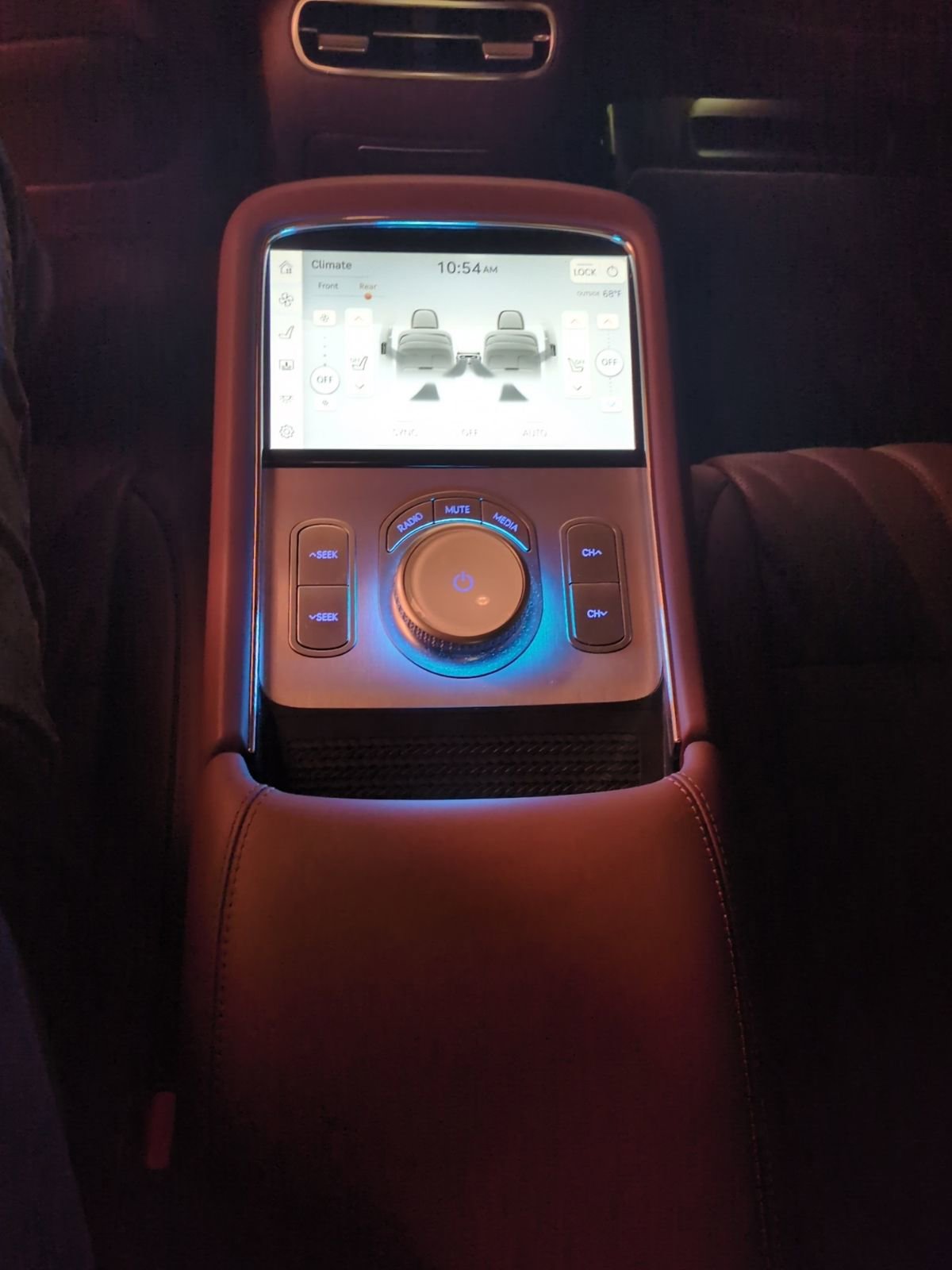 Used 2023 Genesis G90 3.5T image 15