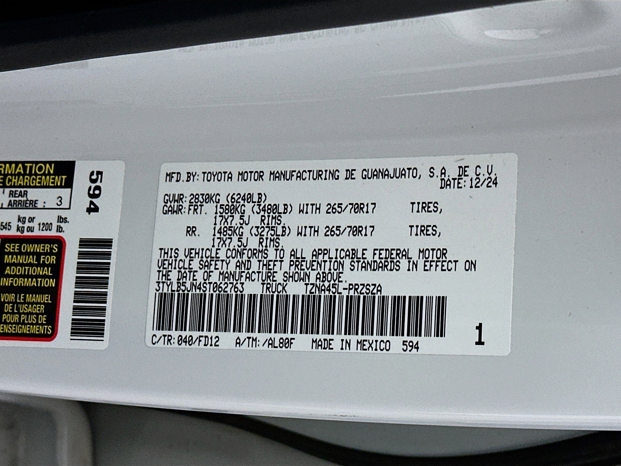 Used 2025 Toyota Tacoma TRD Off-Road image 12